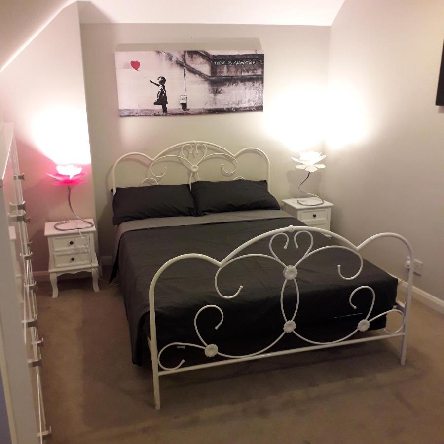 Street Artist Bed & Breakfast Romford Luaran gambar